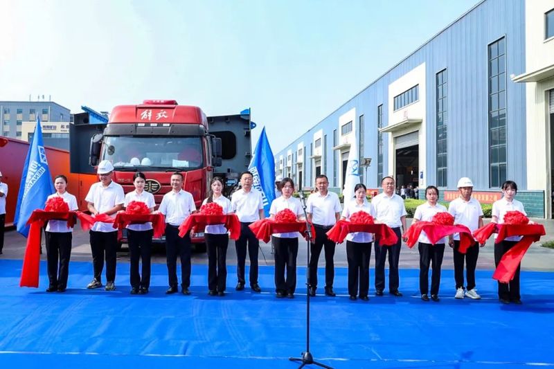 發(fā)車！1000t“鋼鐵巨獸”，助力長江中上游大規(guī)模碼頭建設(shè)